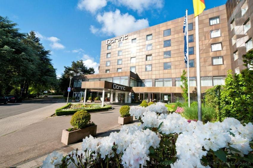 Außenansicht Mercure Parkhotel Mönchengladbach 